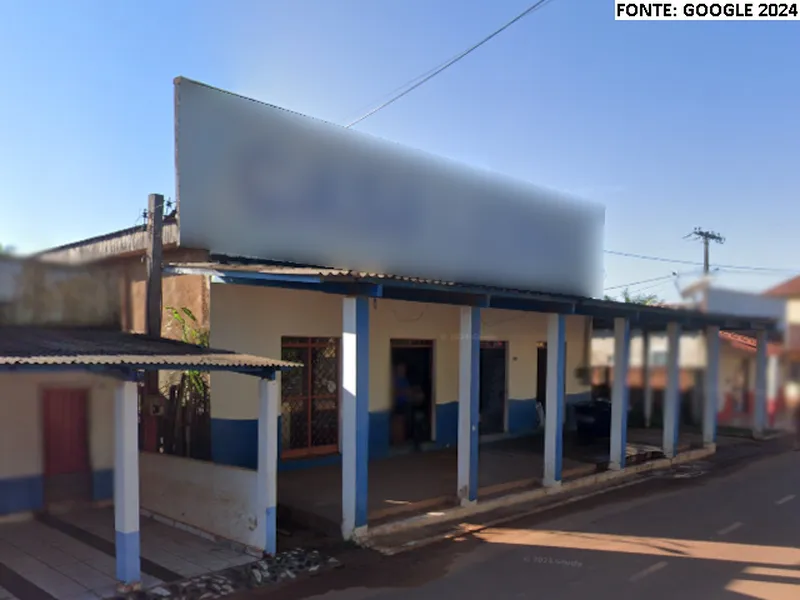 Comercial em leilão
