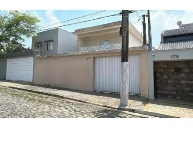 Casa em Leilão Extrajudicial