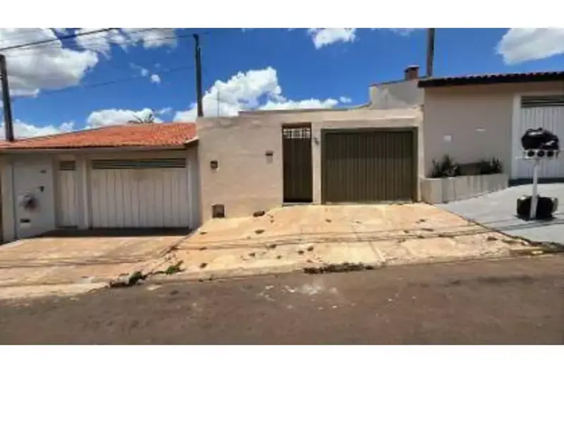 Casa em Leilão Extrajudicial