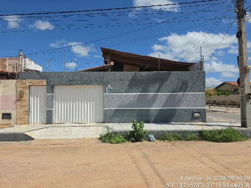Casa em Leilão Extrajudicial