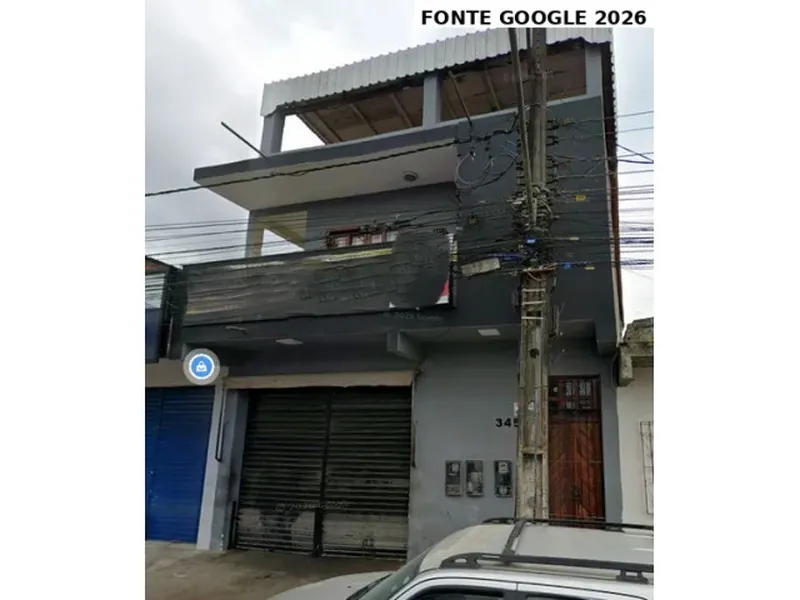 Comercial em leilão