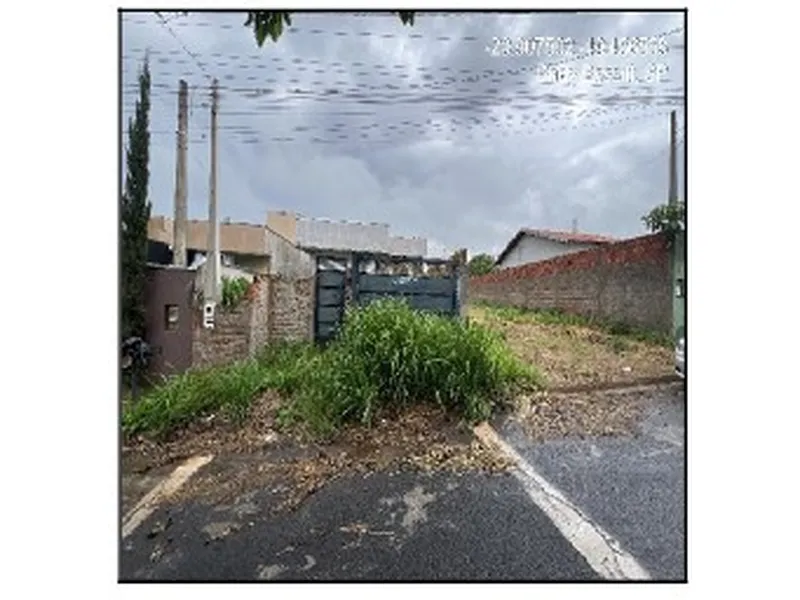 Terreno em Licitação