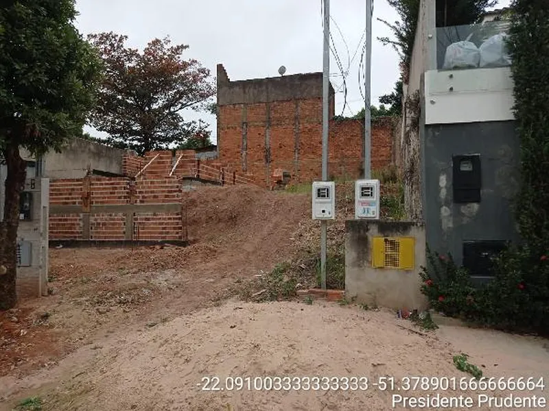 Terreno em Licitação