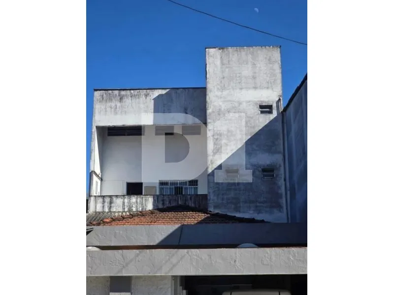 Prédio em leilão
