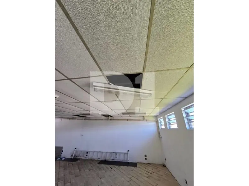 Prédio em leilão
