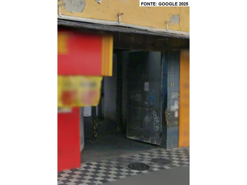 Outros em leilão