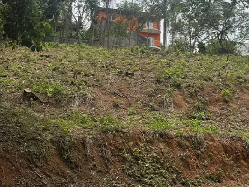 Terreno em leilão