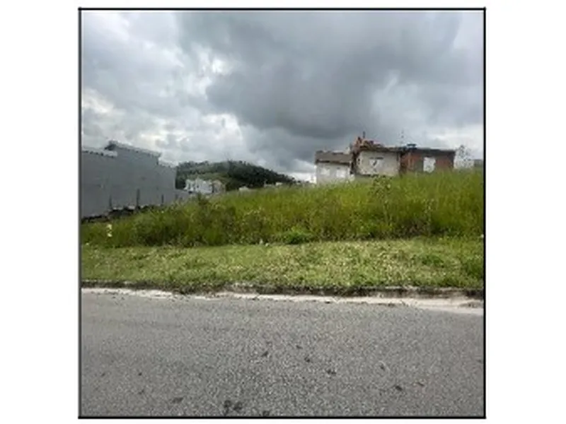Terreno em Licitação