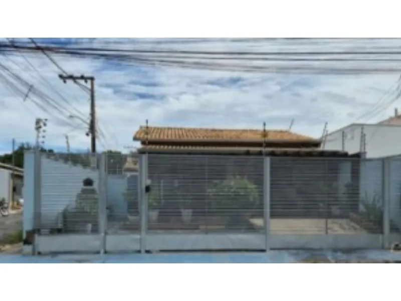 Casa em Leilão Extrajudicial