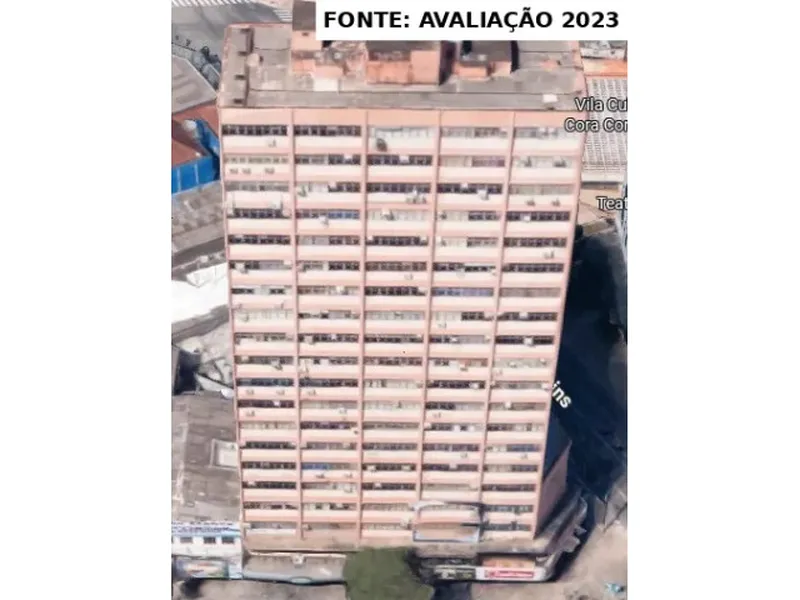 Comercial em leilão
