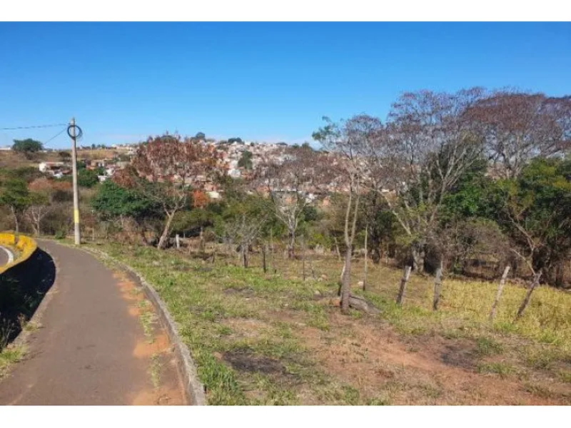 Terreno em Leilão Extrajudicial