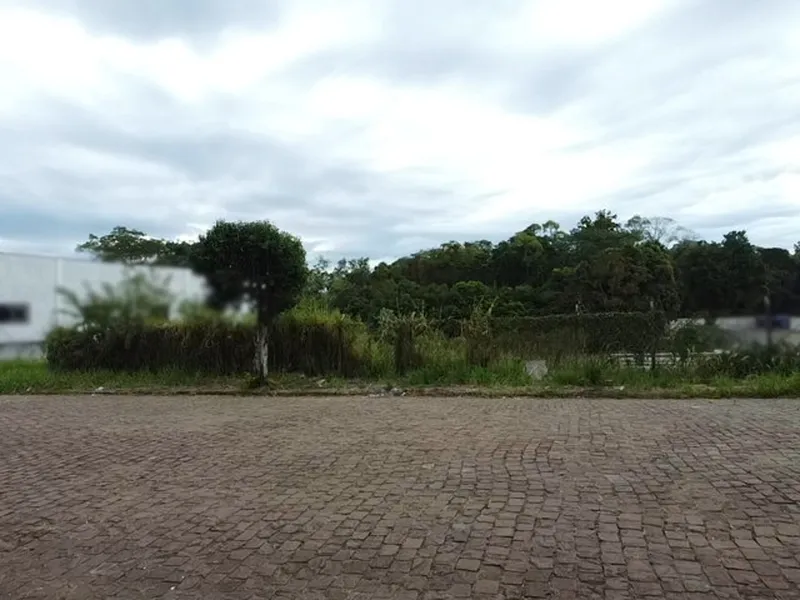Terreno em leilão