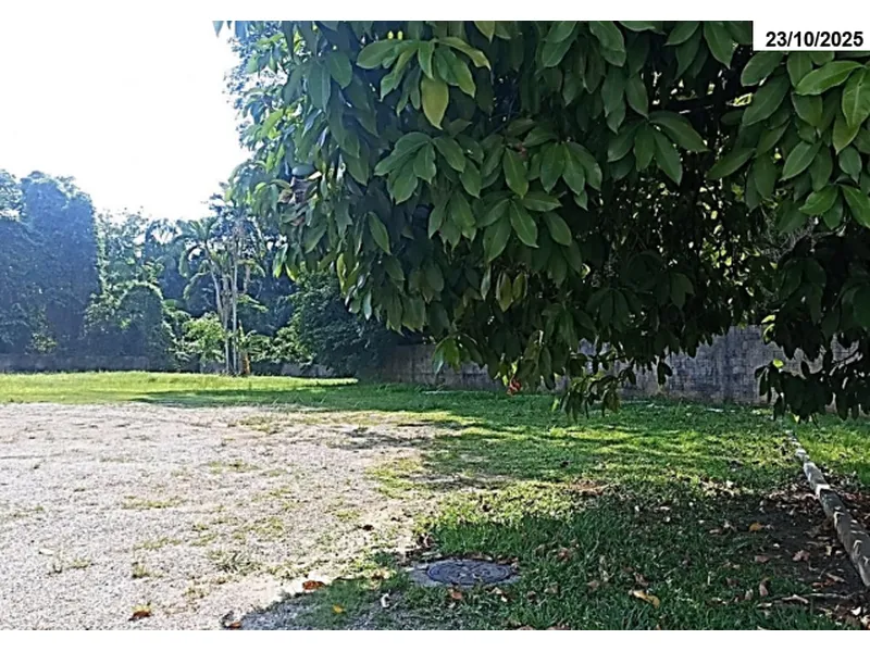 Terreno em leilão