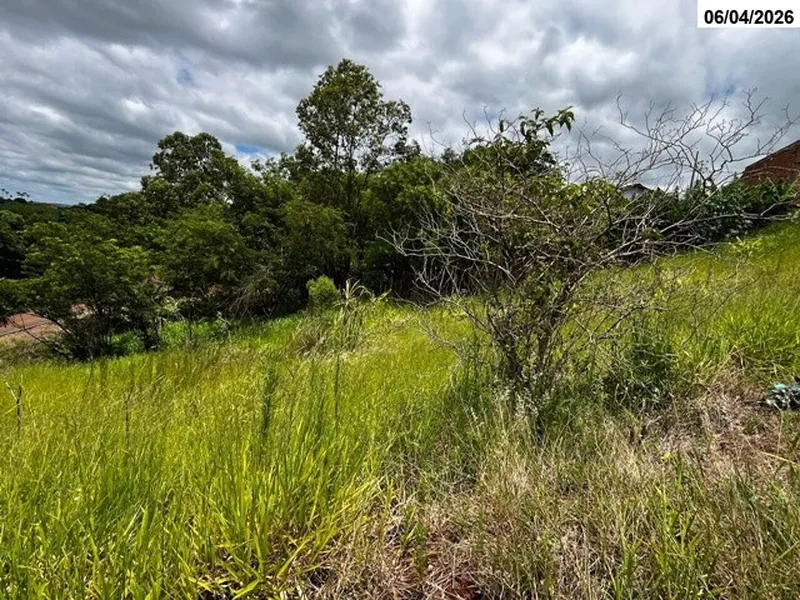 Terreno em leilão