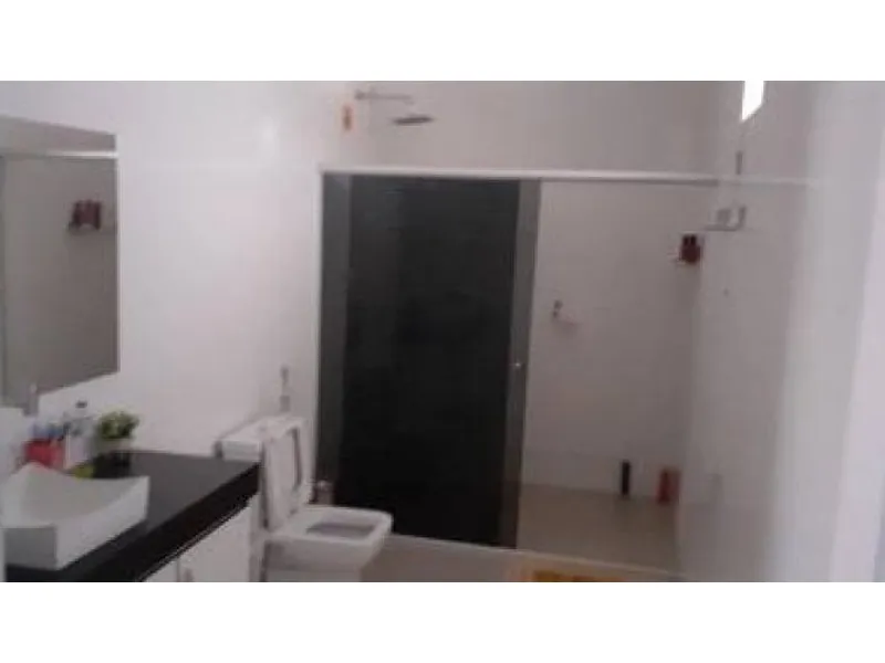 Outros em leilão