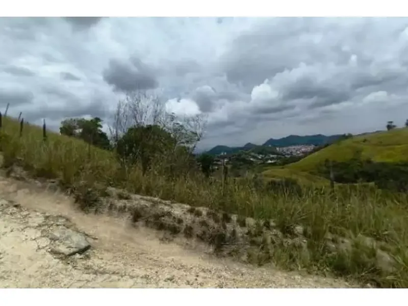 Terreno em leilão