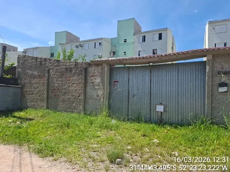 Terreno em Licitação