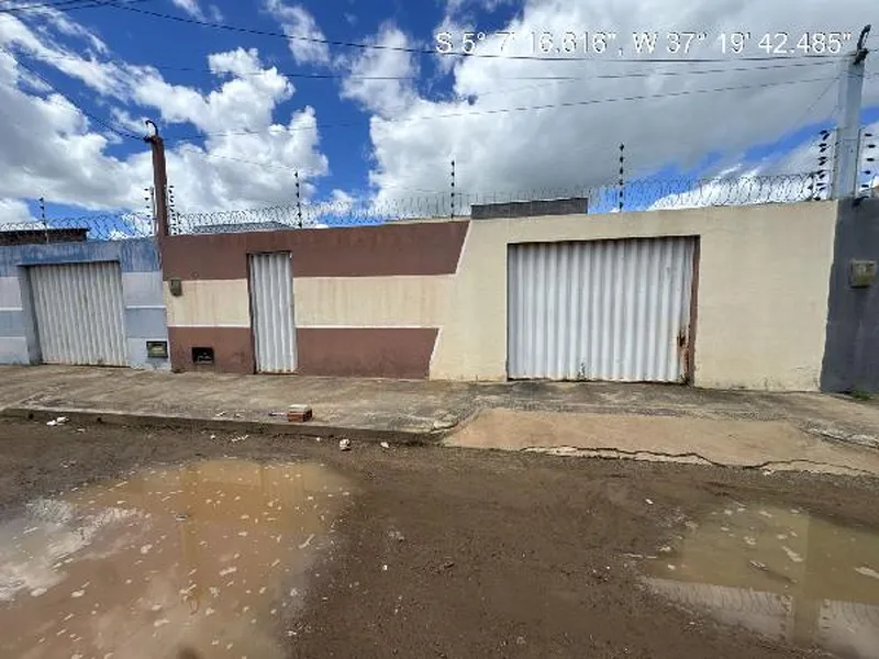 Casa em Leilão Extrajudicial