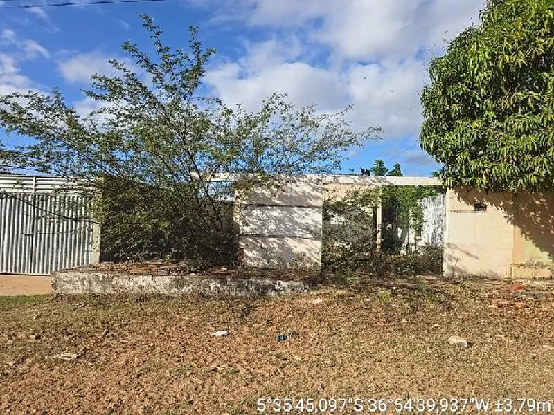 Casa em Licitação