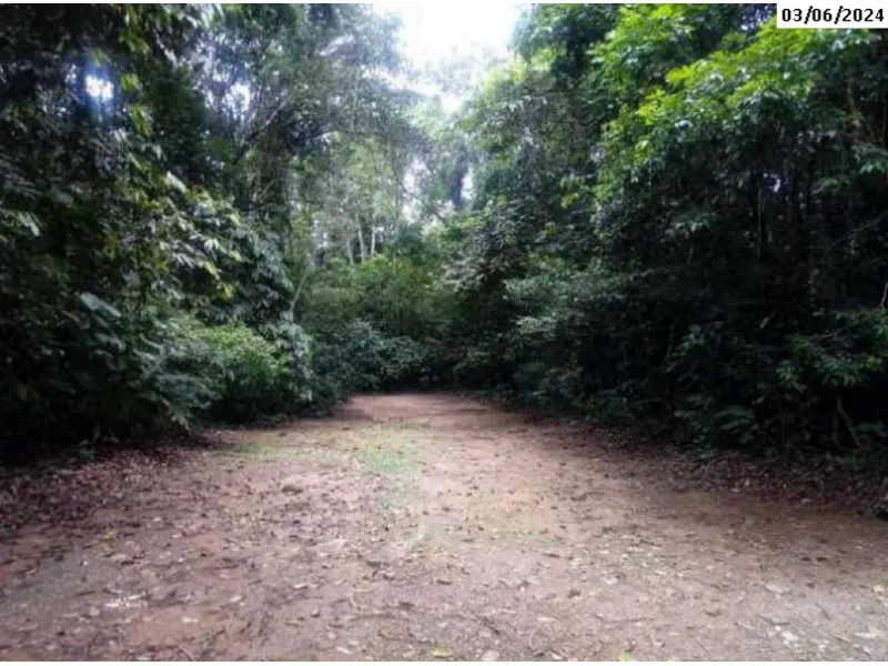 Terreno em leilão
