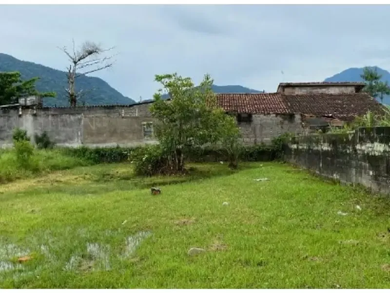 Terreno em leilão