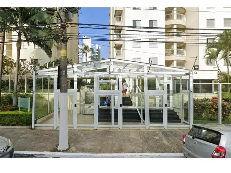 Outros em leilão