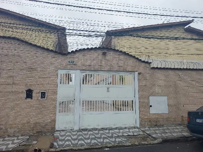 Sobrado em Licitação