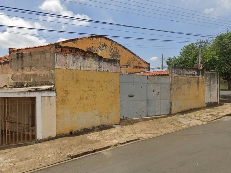 Outros em leilão