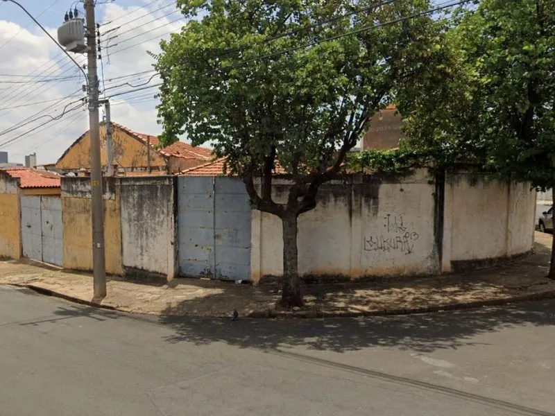 Outros em leilão