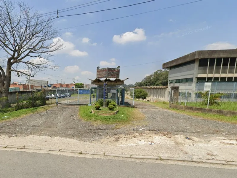 Outros em leilão