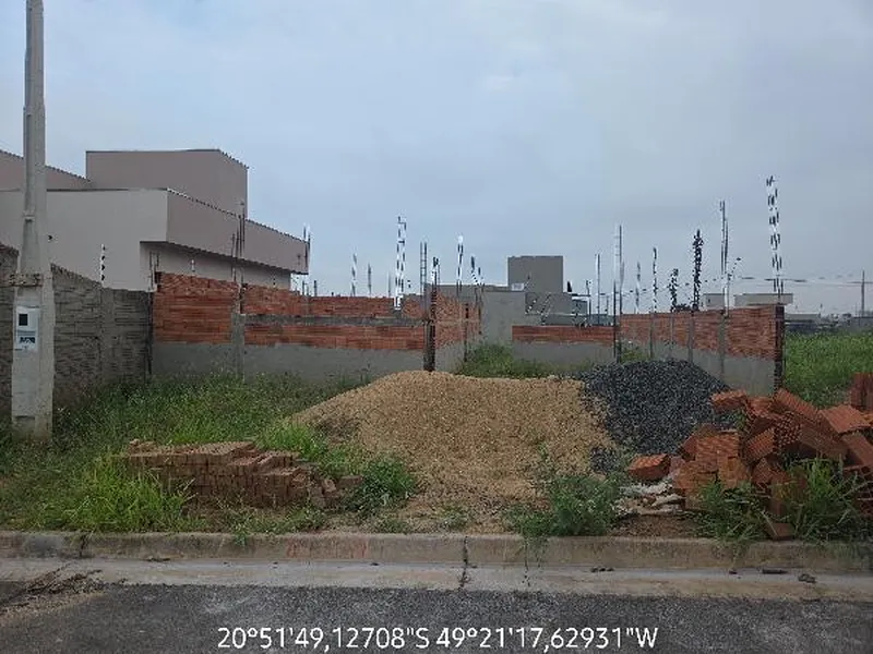 Terreno em Leilão Extrajudicial