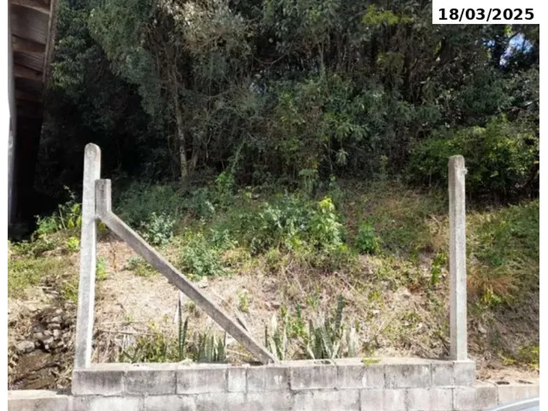 Terreno em leilão