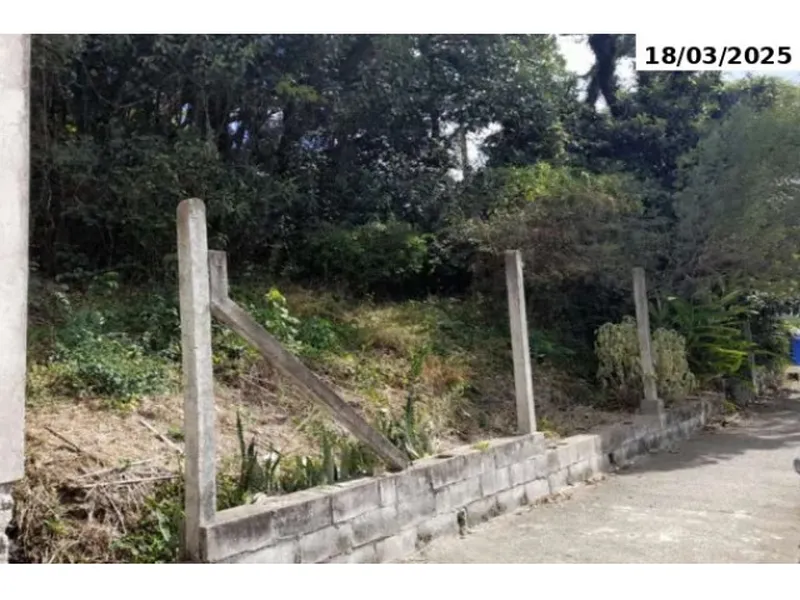 Terreno em leilão