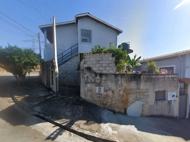 Comercial em leilão