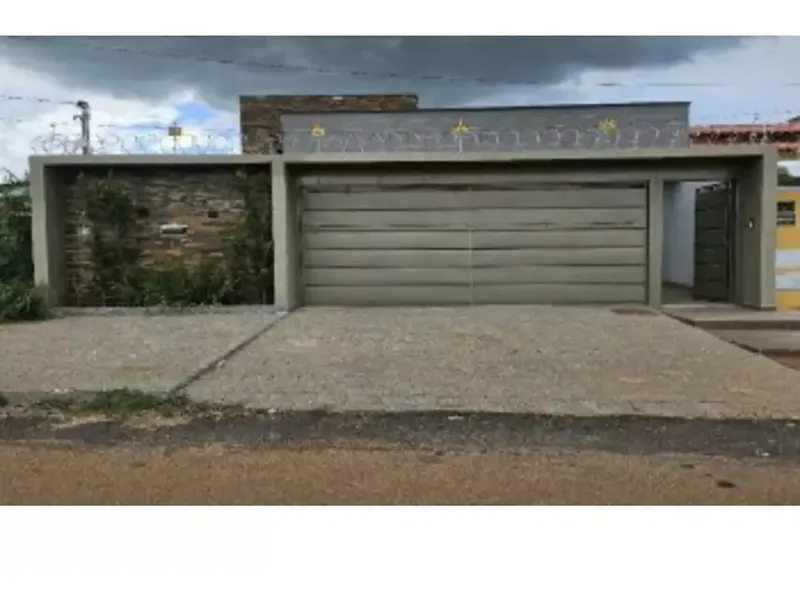 Casa em Leilão Extrajudicial