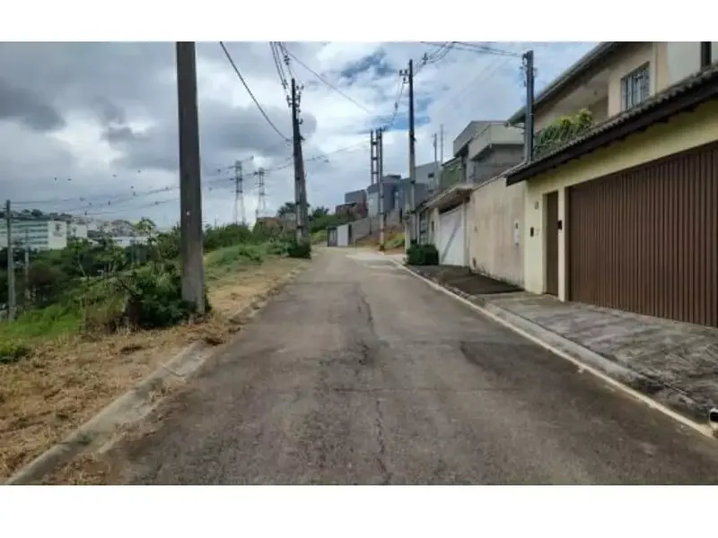 Terreno em leilão