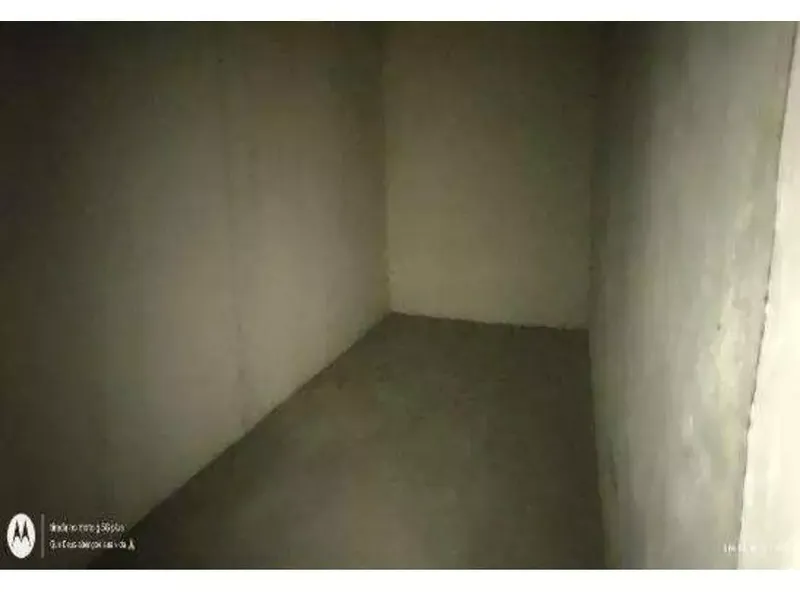 Comercial em leilão