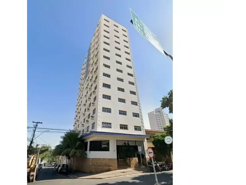 Comercial em leilão