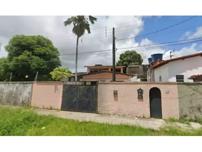 Casa em Leilão Extrajudicial