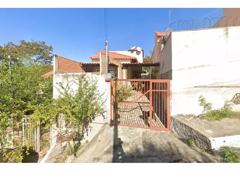 Casa em Leilão Extrajudicial