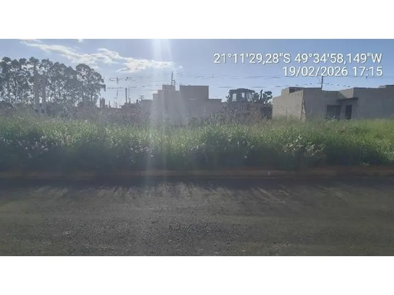 Terreno em Licitação