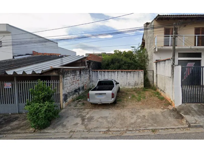 Terreno em leilão