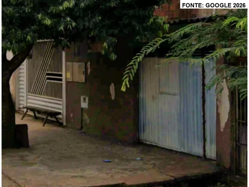 Comercial em leilão
