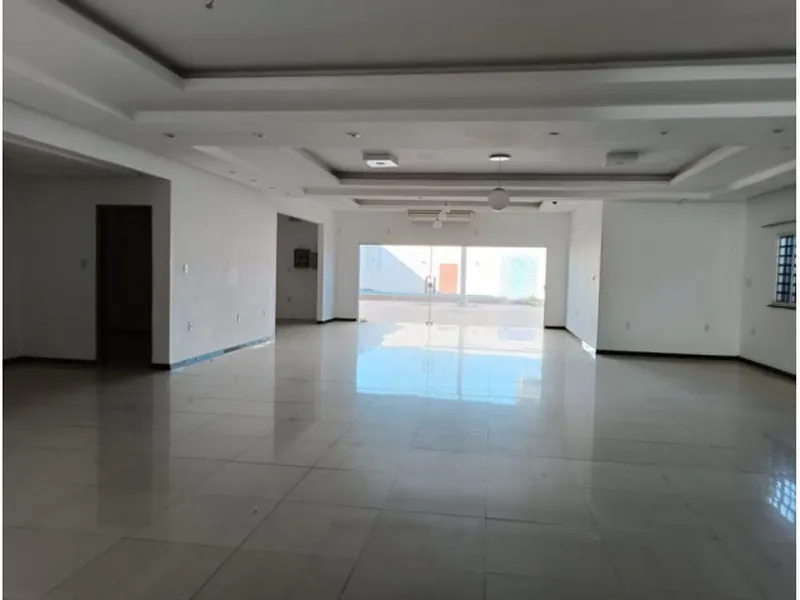 Terreno em leilão