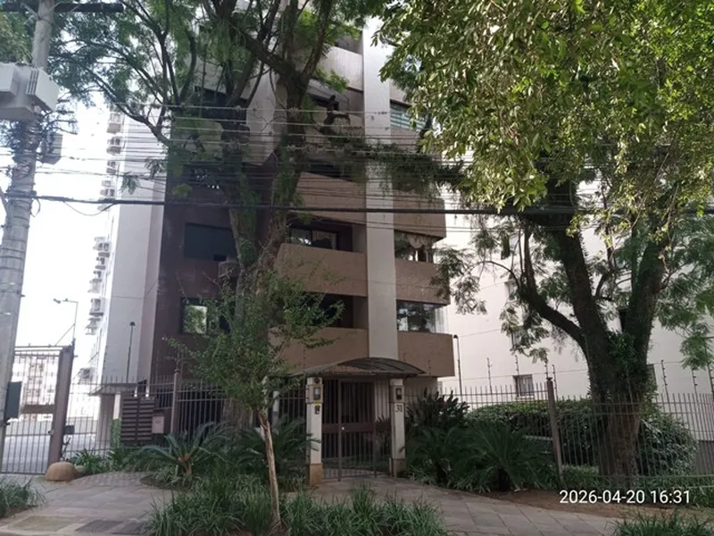 Outros em leilão