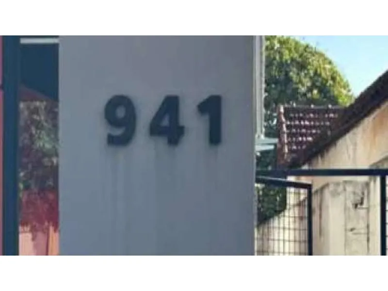 Outros em leilão