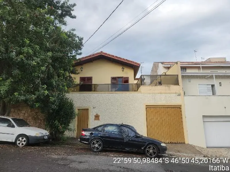 Casa em Licitação
