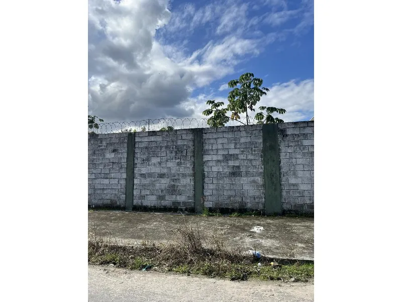 Prédio em Leilão Extrajudicial