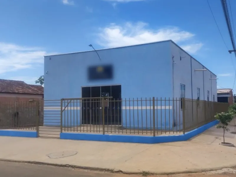 Outros em leilão