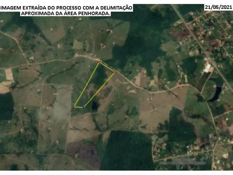 Terreno em leilão